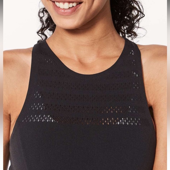Lululemon reveal tank size 4 - Picture 7 of 9